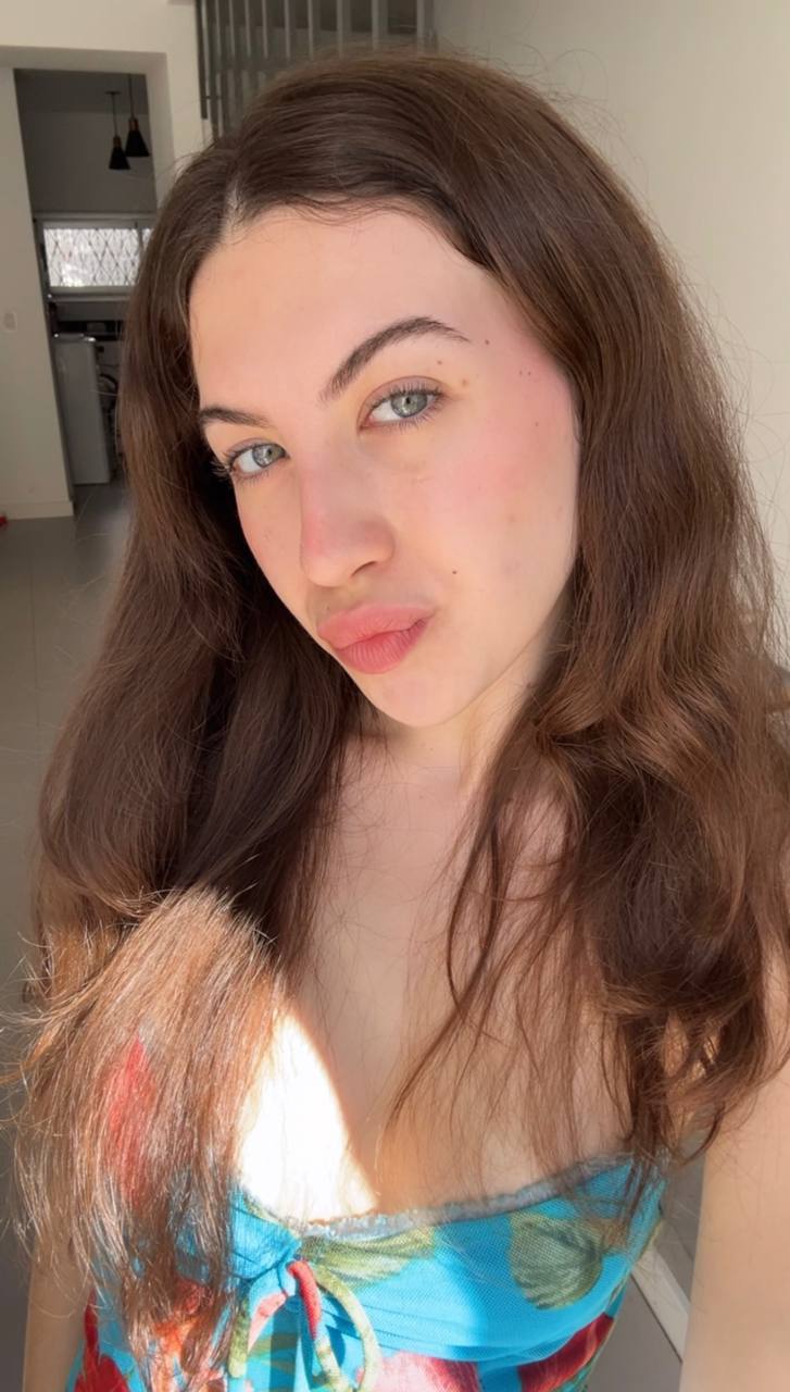 Nude girl Amber in Taichung