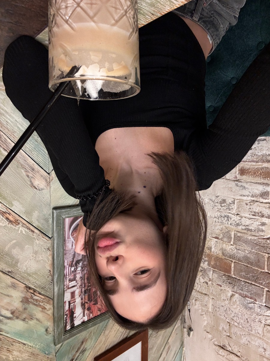 Fresh photos, fresh mood — Tina online in Taichung